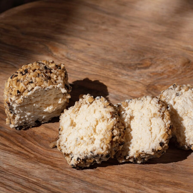 Black Crowdie / Gruth Dhu