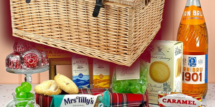 The Wee Yin – Scottish Sweet Treats Box - Scottish Hampers