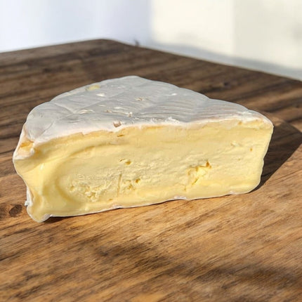 Clava Organic Brie Connage