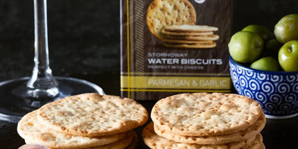Parmesan & Garlic Stag Water Biscuits - Scottish Hampers