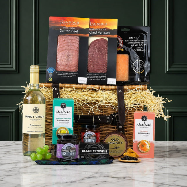 Scottish Feast with White Wine - Scottish Hampers